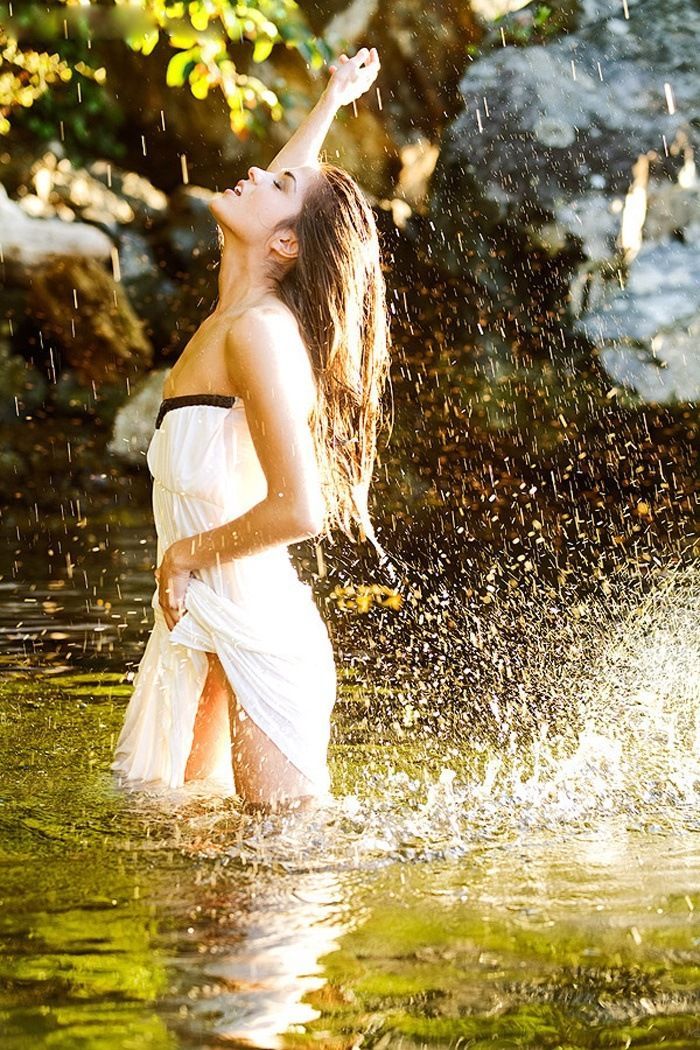 Marie Avgeropoulos in Bhopal